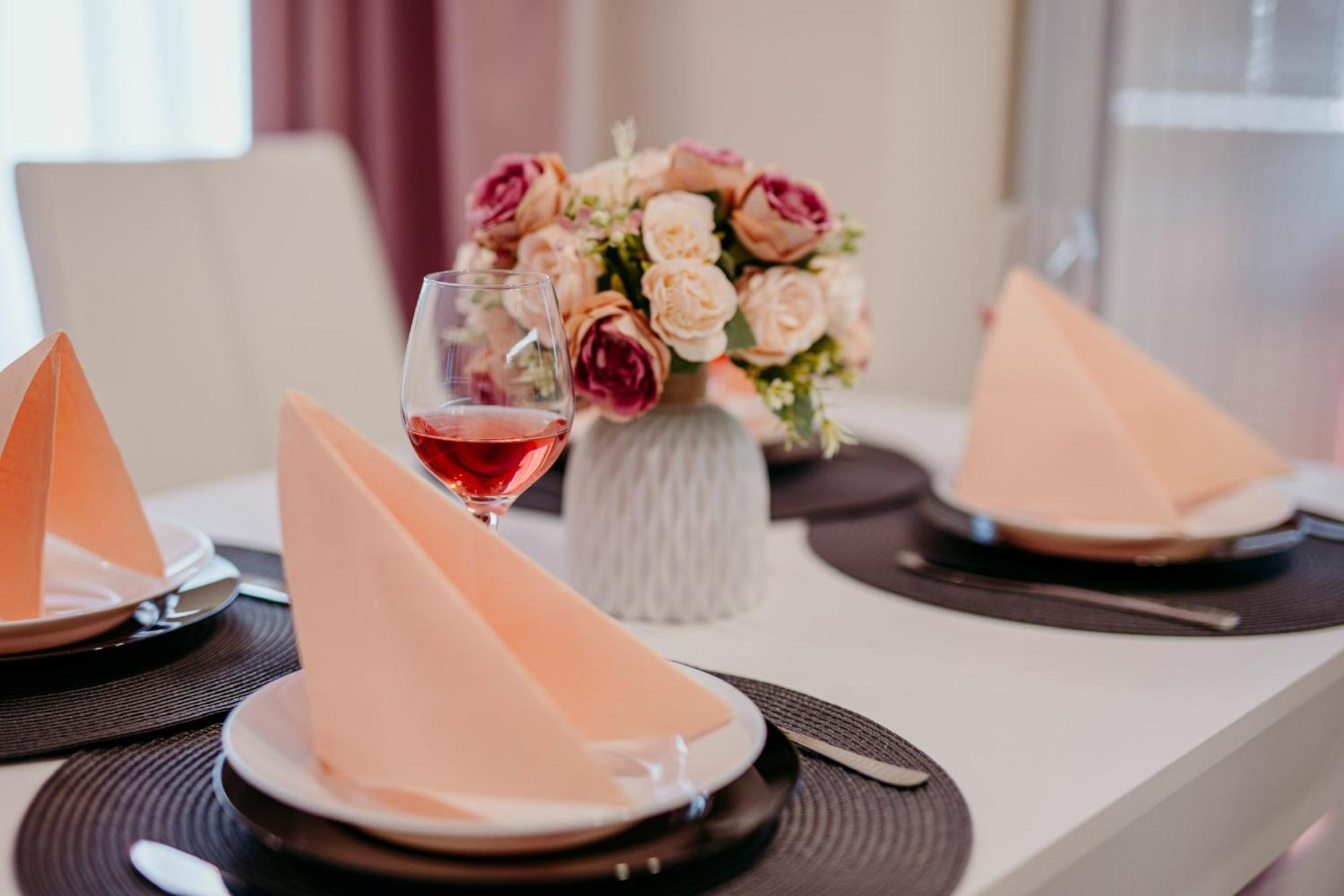Rose Valley Apartment Kazanlŭk Eksteriør billede