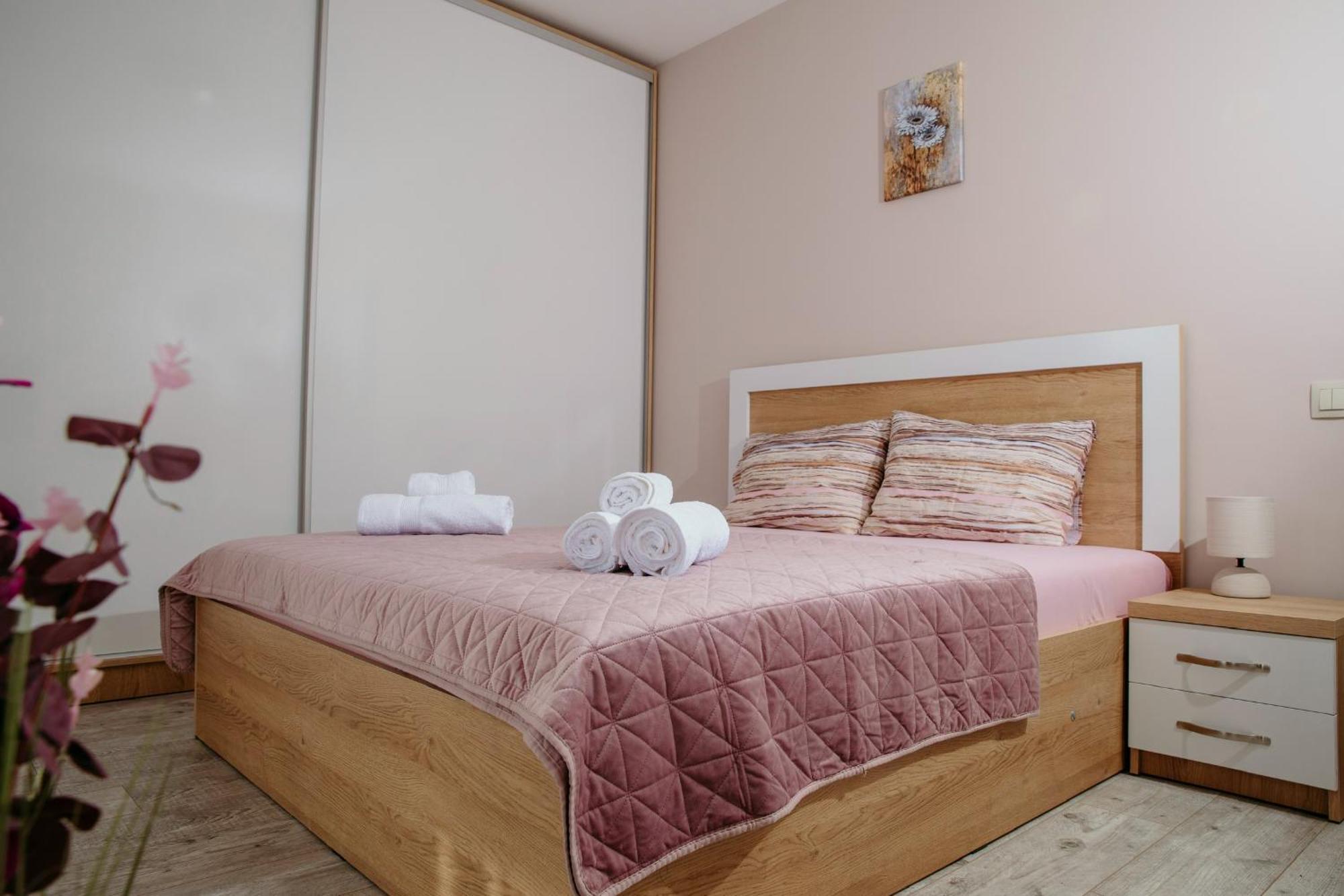 Rose Valley Apartment Kazanlŭk Eksteriør billede